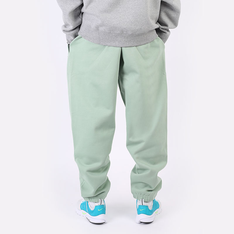 мужские зеленые брюки Nike NRG Solo Swoosh Fleece Pant CW5460-006 - цена, описание, фото 7